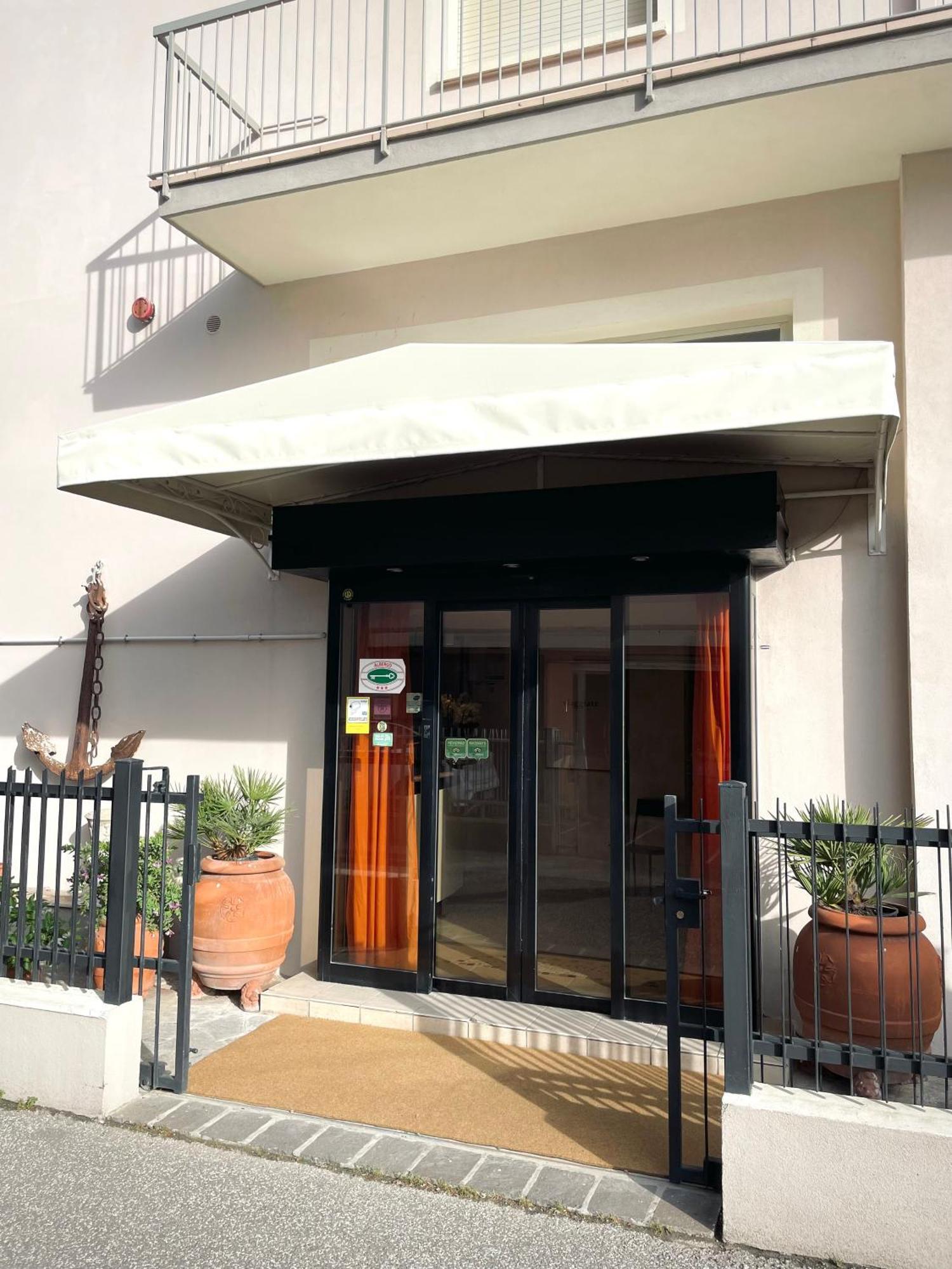 Hotel Reale Rimini Dış mekan fotoğraf