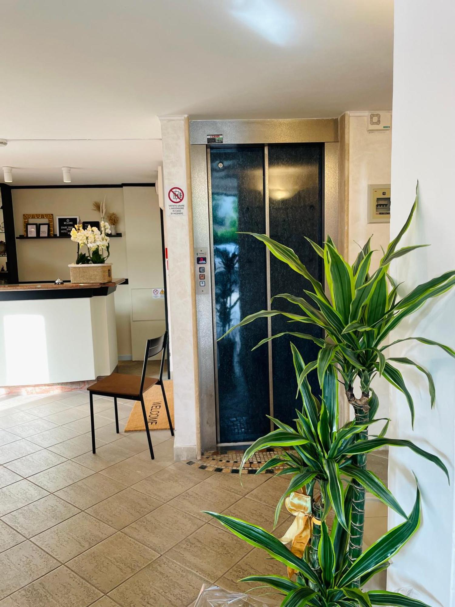 Hotel Reale Rimini Dış mekan fotoğraf