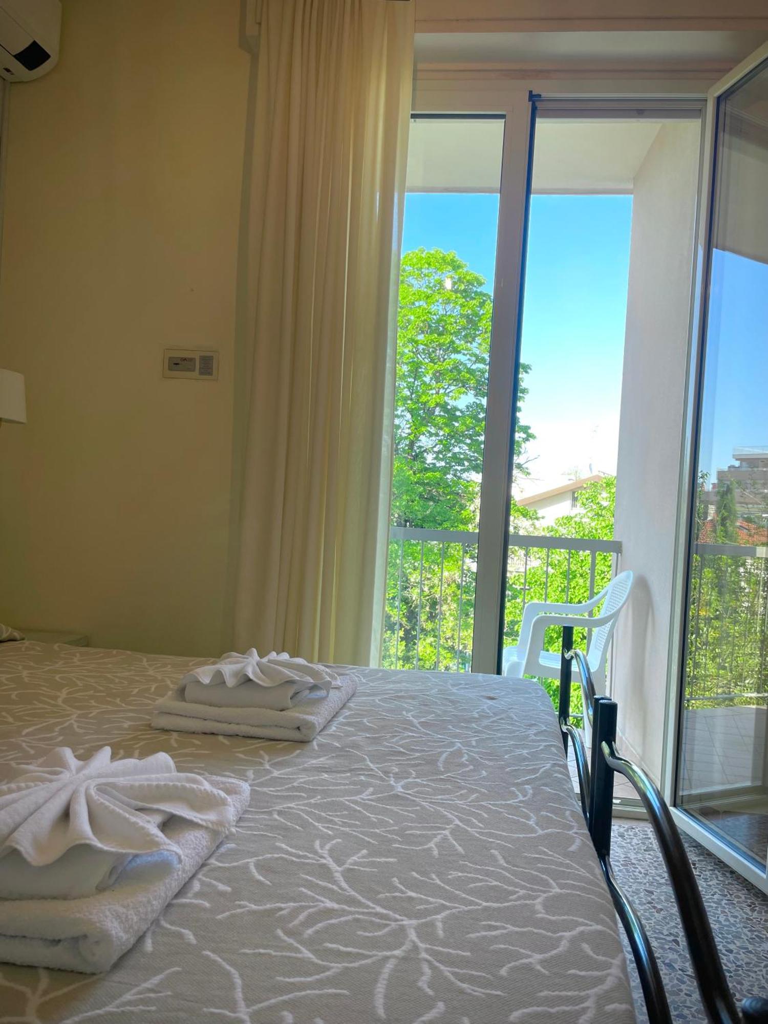 Hotel Reale Rimini Dış mekan fotoğraf