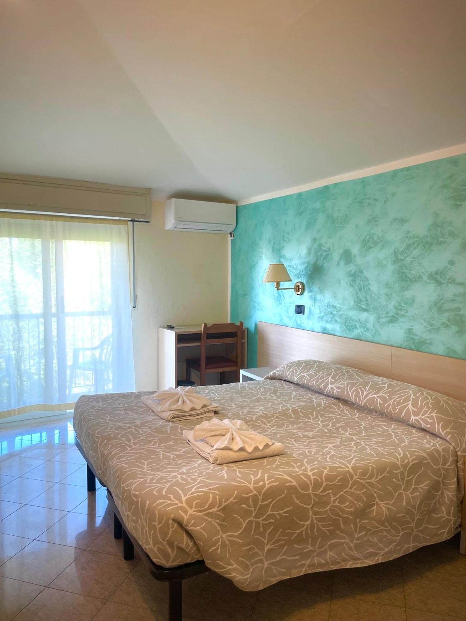 Hotel Reale Rimini Dış mekan fotoğraf